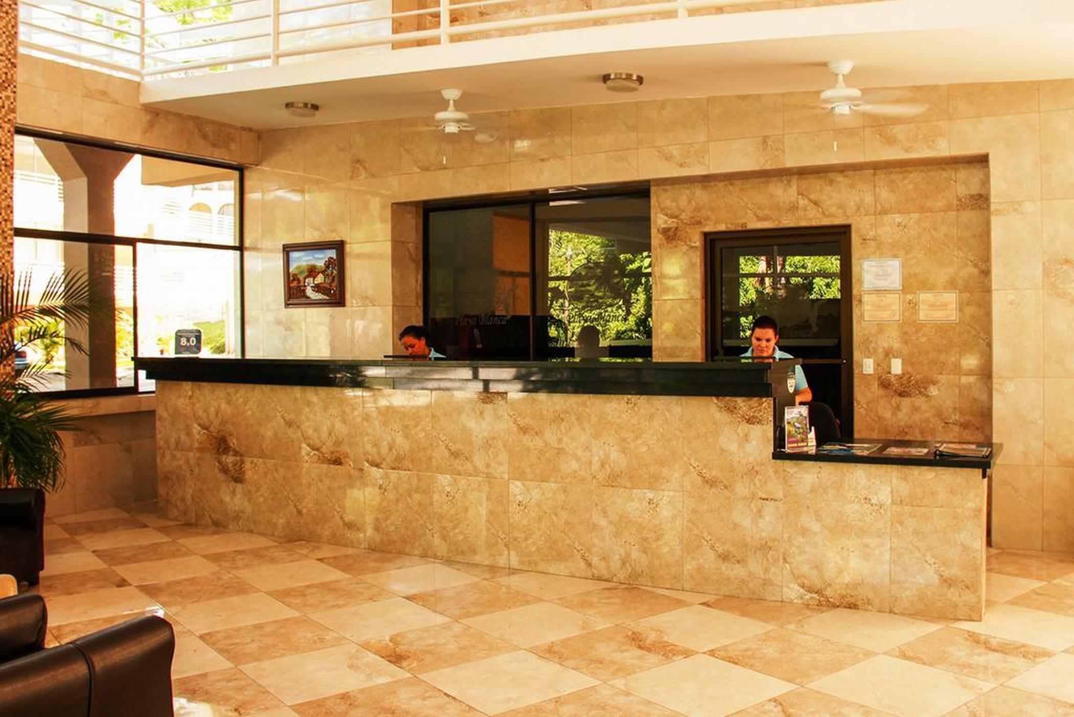 Hotel Arenas En Punta Leona Playa Agujas Экстерьер фото