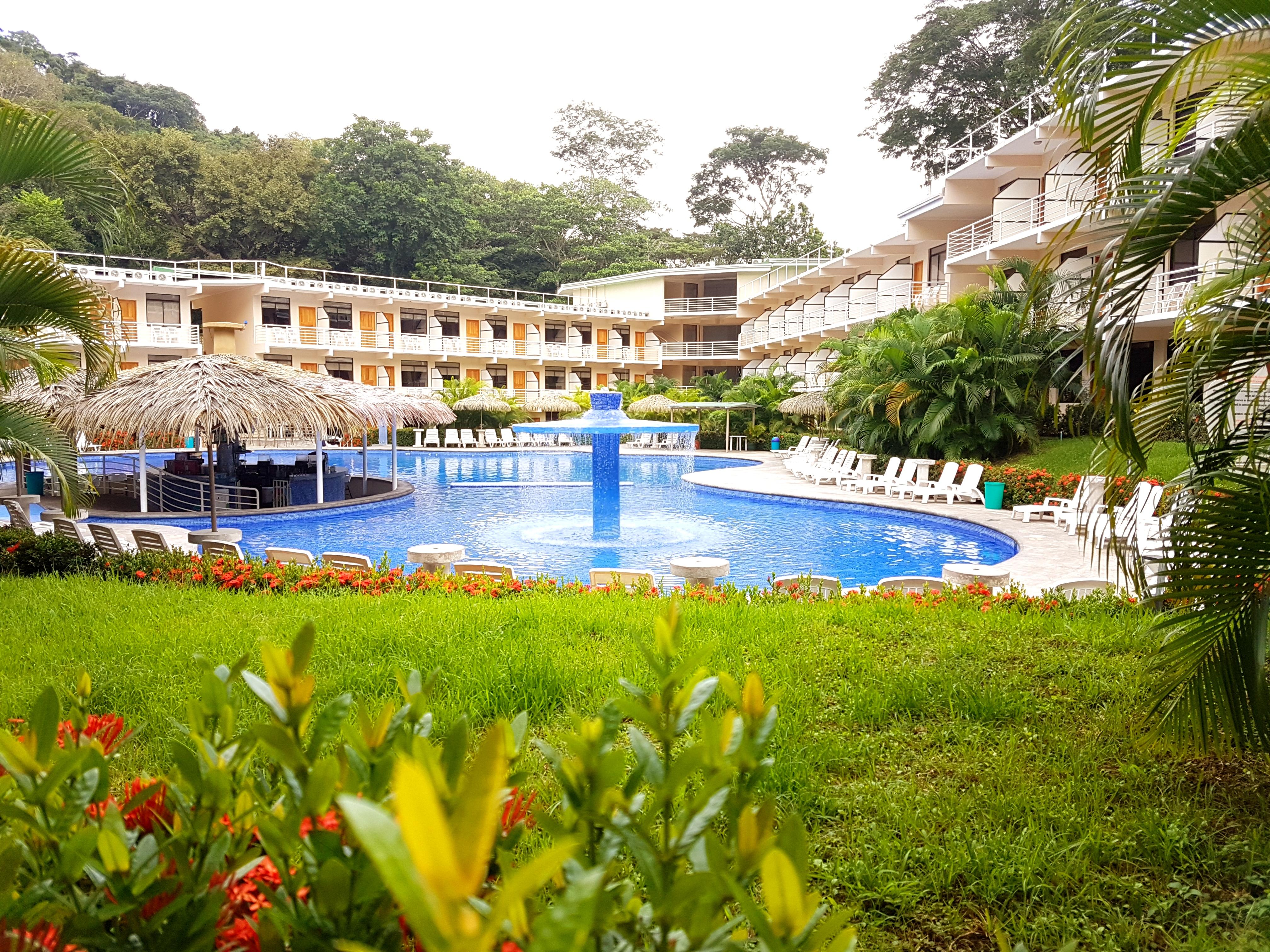 Hotel Arenas En Punta Leona Playa Agujas Экстерьер фото