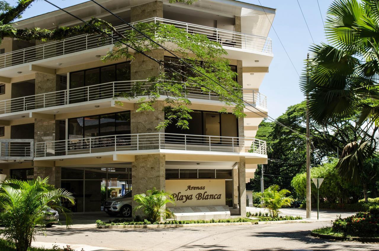 Hotel Arenas En Punta Leona Playa Agujas Экстерьер фото