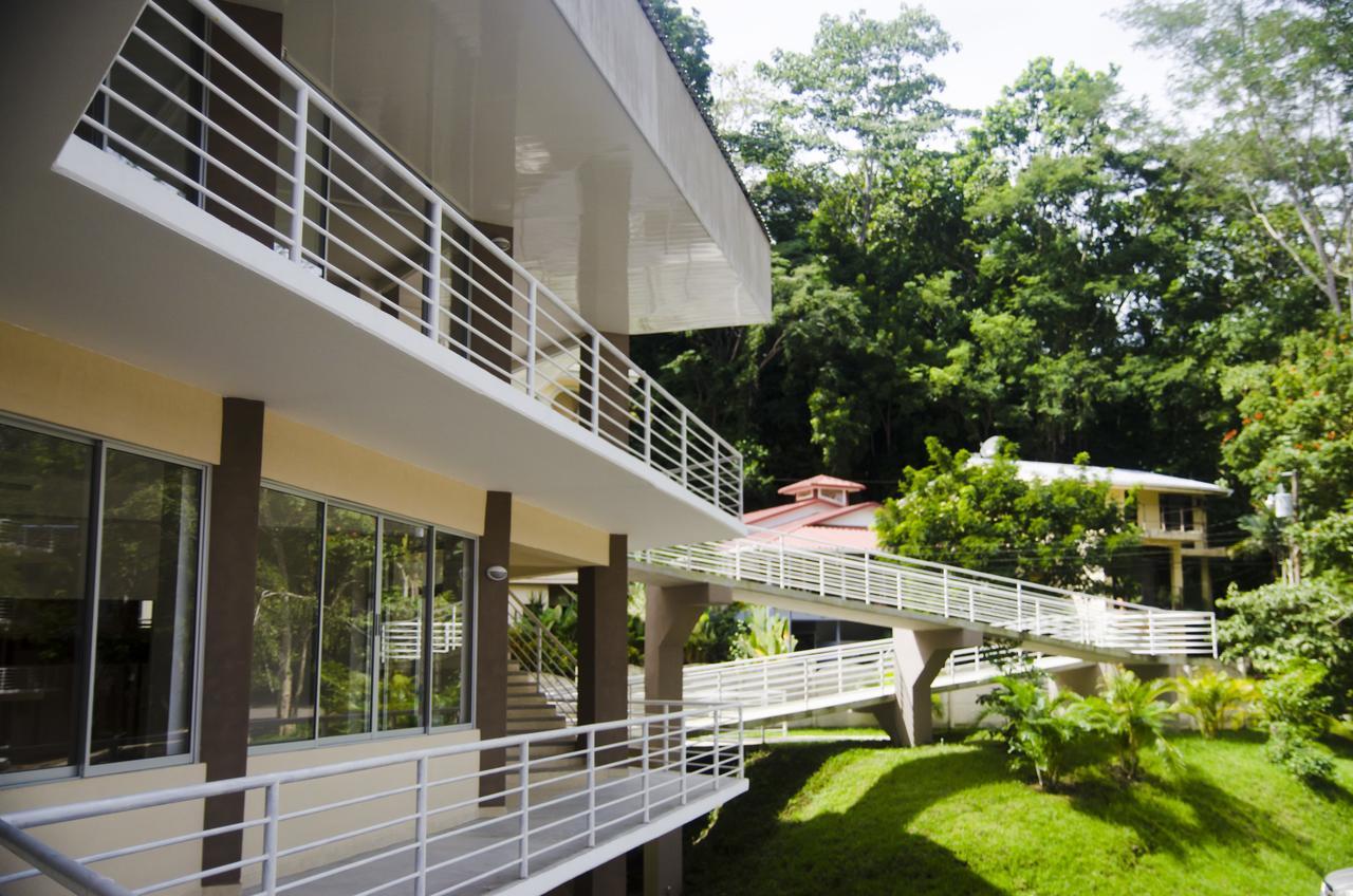 Hotel Arenas En Punta Leona Playa Agujas Экстерьер фото