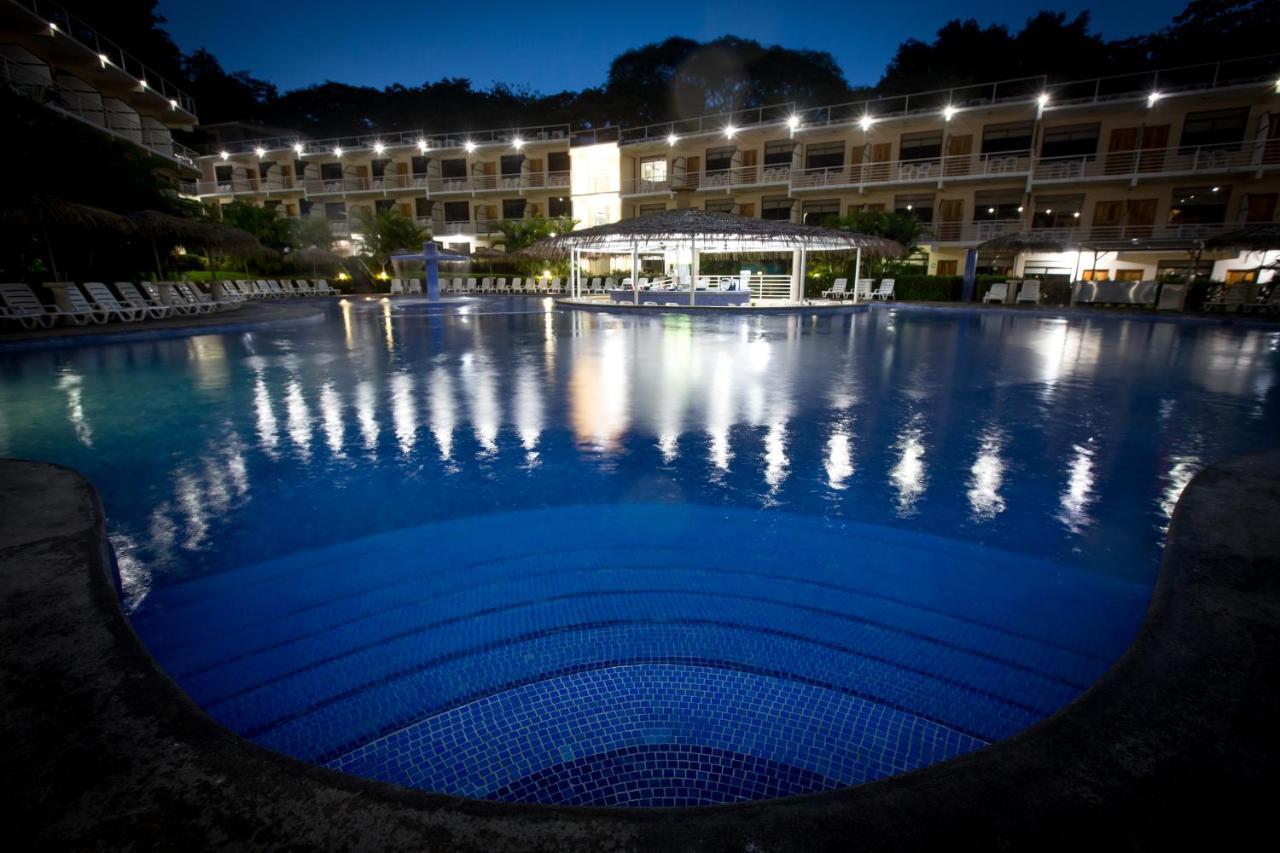 Hotel Arenas En Punta Leona Playa Agujas Экстерьер фото